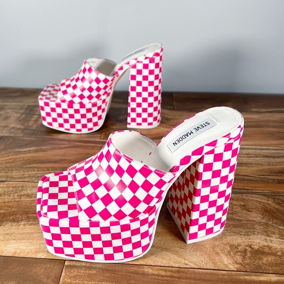 Steve Madden Shoes - Steve Madden Trixie Pink Check